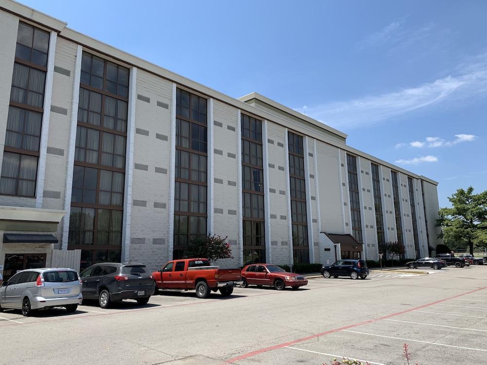 Doubletree By Hilton Fort Worth South Εξωτερικό φωτογραφία
